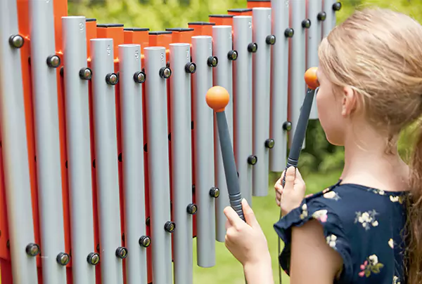 Hank Play ist hier, um Kinderpercussion -Instrumente vorzustellen